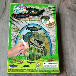 Dino Egg Decorator - Vibrant Green